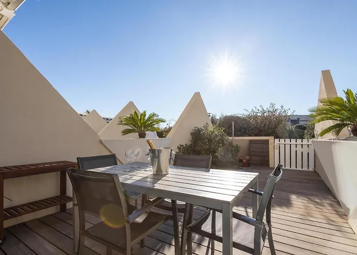 Apartment Le Cassis Heliopolis Luxe - Terrasse Plein Sud - Garage - Plage A Pied - Village Naturiste Agde